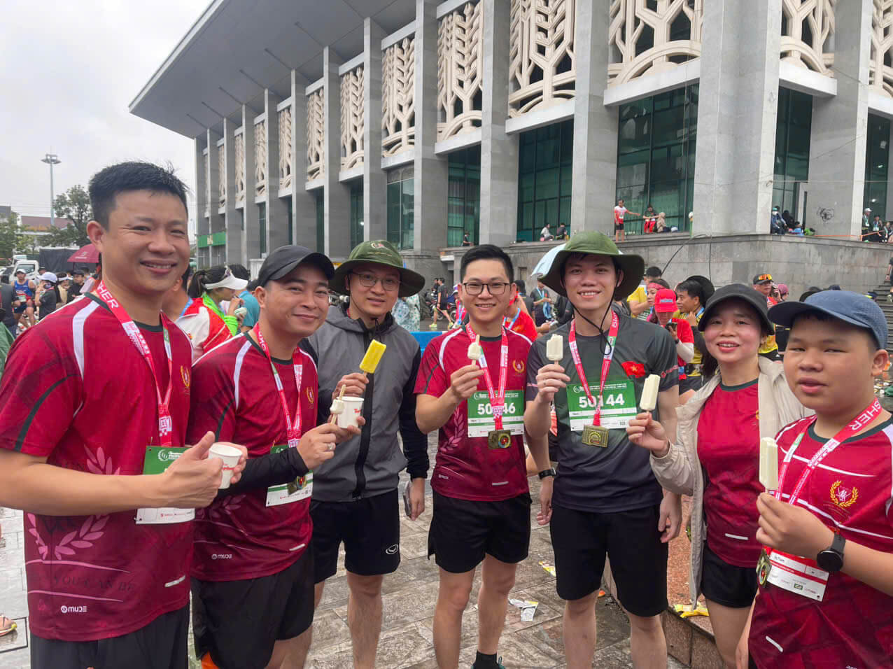 Công ty CP Dịch vụ Thương mại Tổng hợp Tràng Tiền đồng hành cùng Tiền Phong Marathon 2025